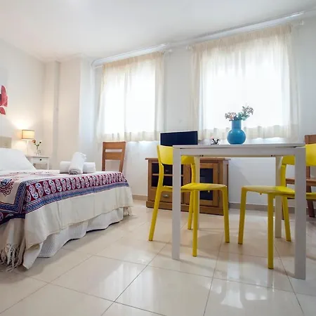 Amat - Adults Only Recomended - Playa El Bajondillo