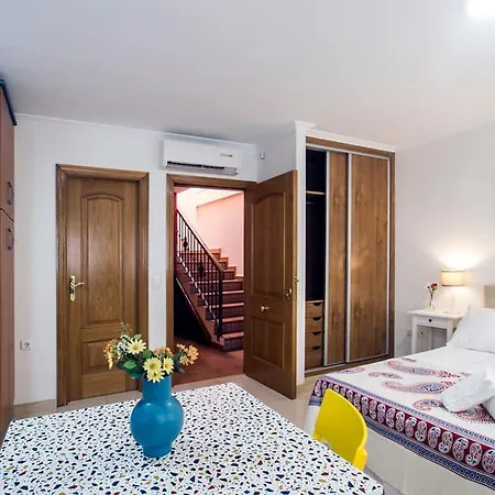 Amat - Only Adult - Playa El Bajondillo