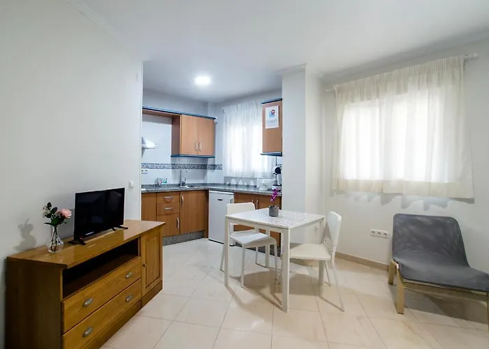 Amat & Massages (adults Only) Torremolinos