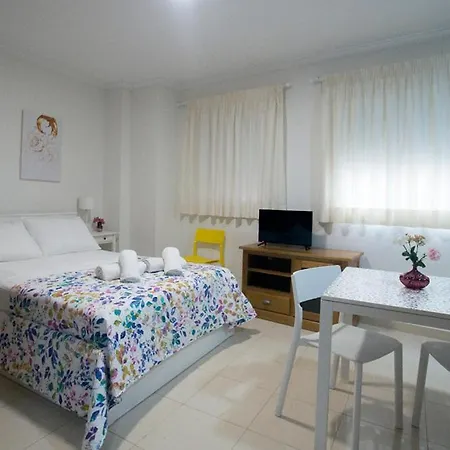 Amat - Adult Only Recommended - Playa El Bajondillo شقة