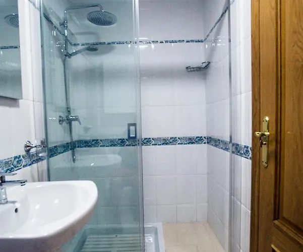 Amat - Adult Only Recommended - Playa El Bajondillo Torremolinos