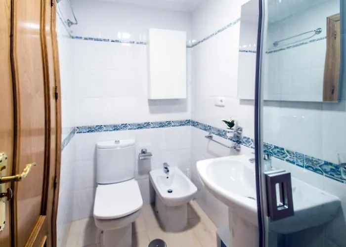 Amat - Adult Only Recommended - Playa El Bajondillo Torremolinos