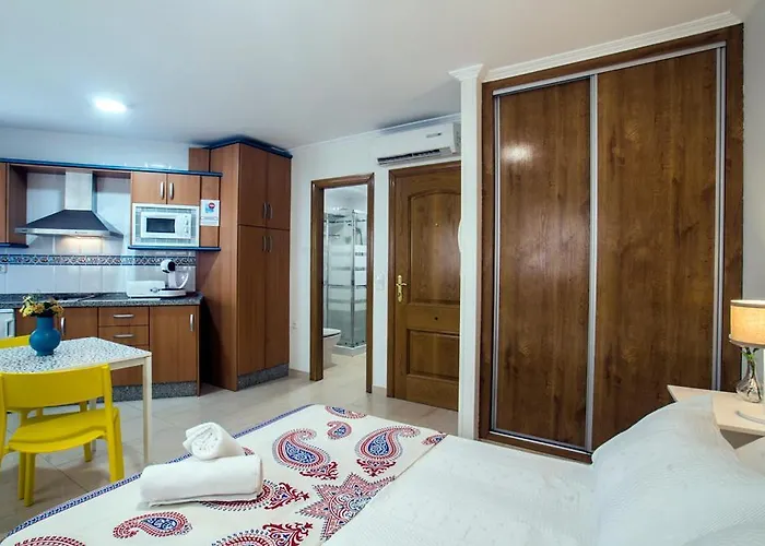 Amat - Adult Only Recommended - Playa El Bajondillo Appartamento *