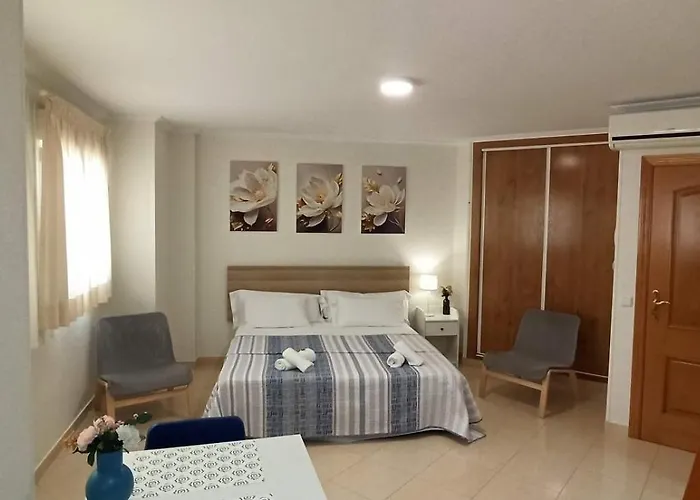 Amat - Adult Only Recommended - Playa El Bajondillo